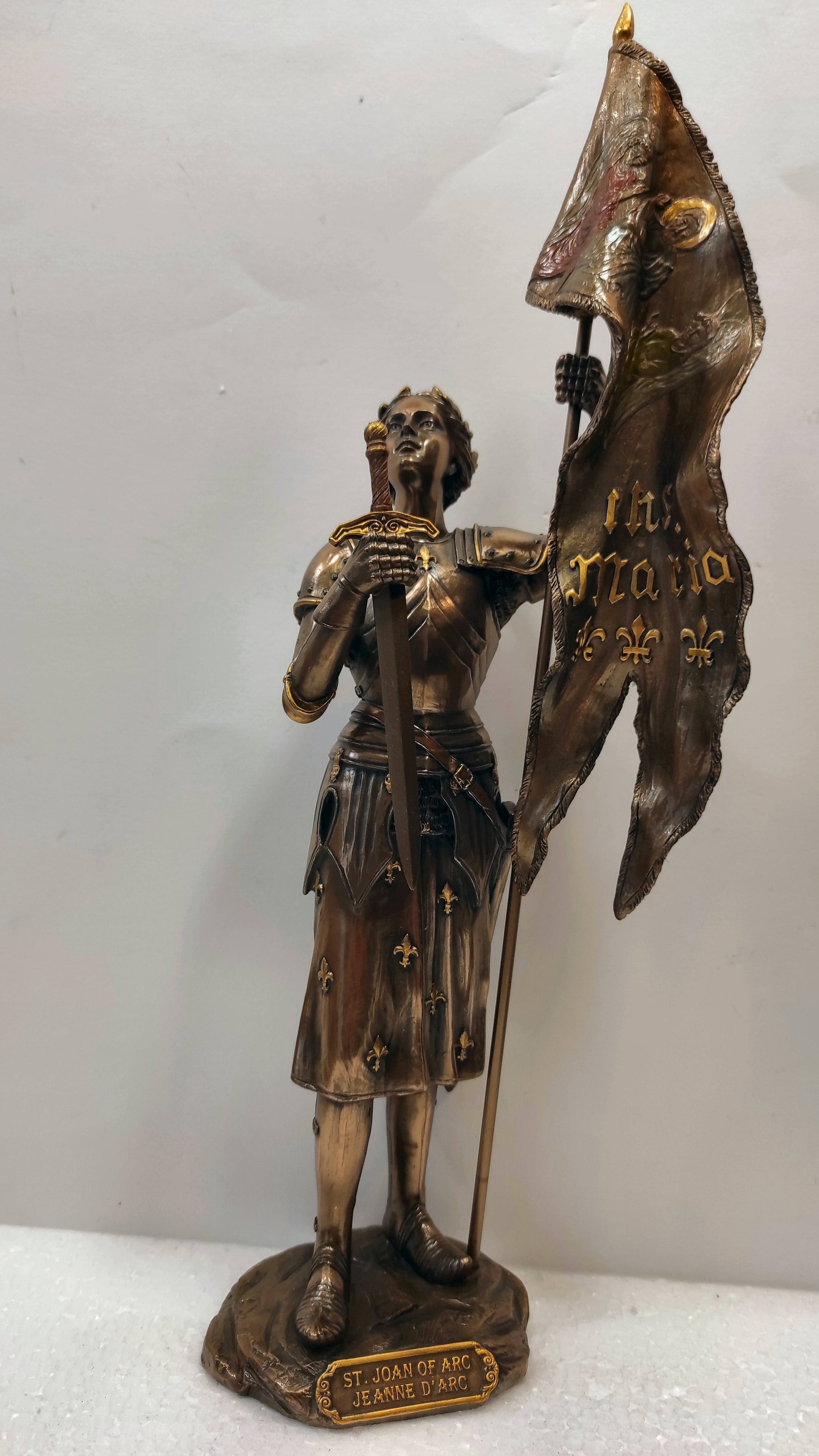 JEANNE D'ARC AU SACRE/ARMURE/MOYEN AGE