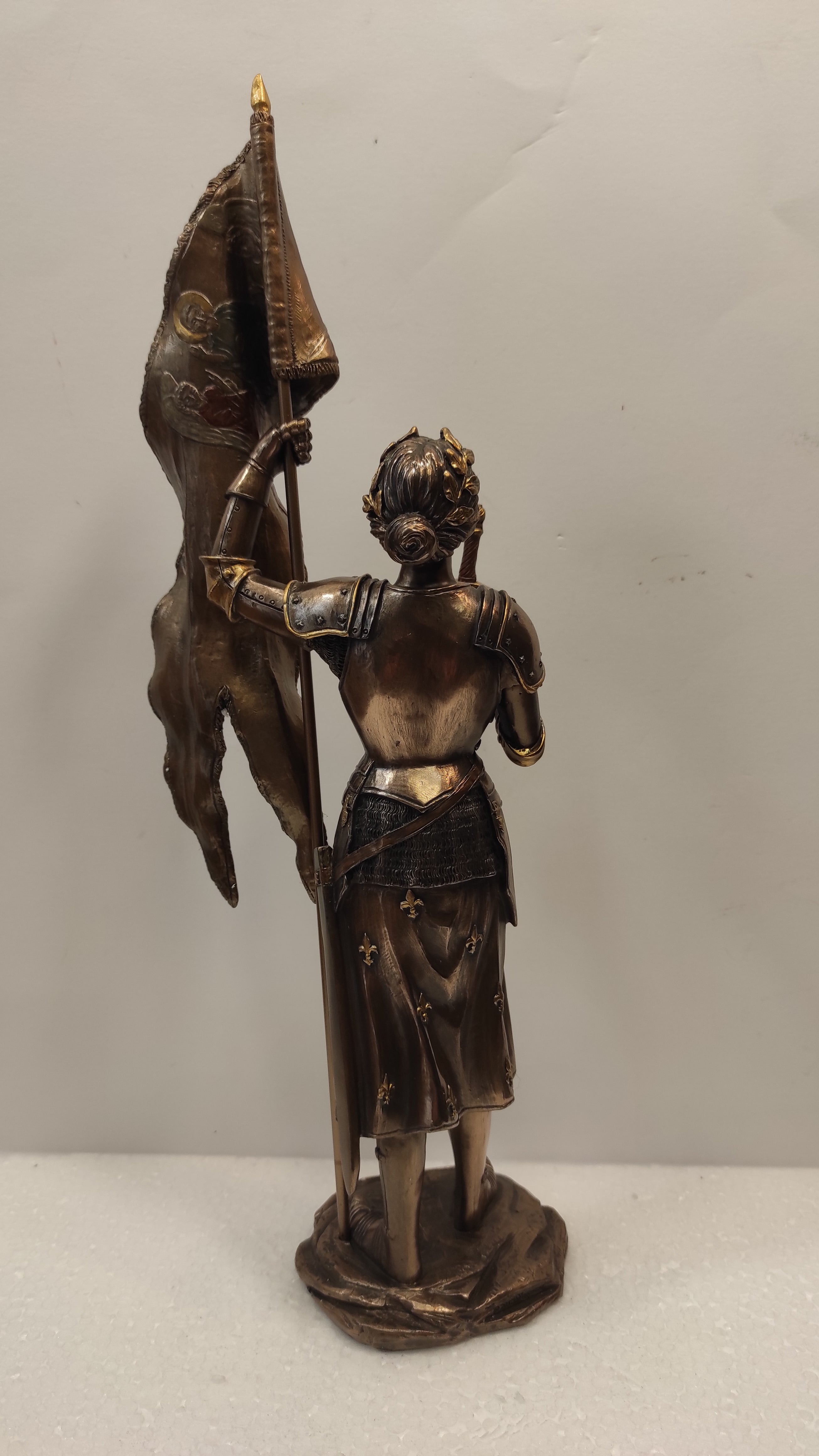 JEANNE D'ARC AU SACRE/ARMURE/MOYEN AGE