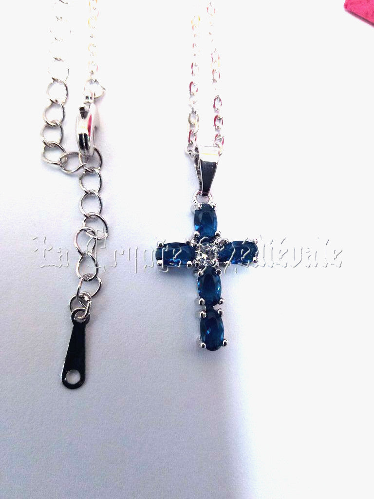 PENDENTIF CROIX CRISTAL BLEU/ZIRCONIA