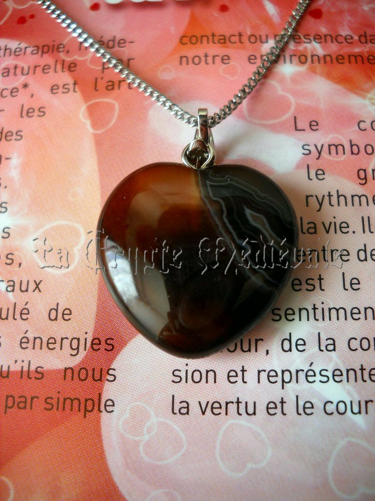PENDENTIF COEUR MINERAL ONYX