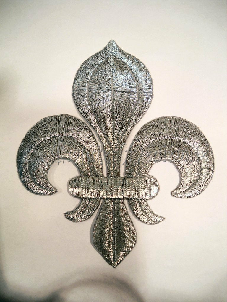PATCH FLEUR DE LYS ARGENTEE/ROYAUTE/