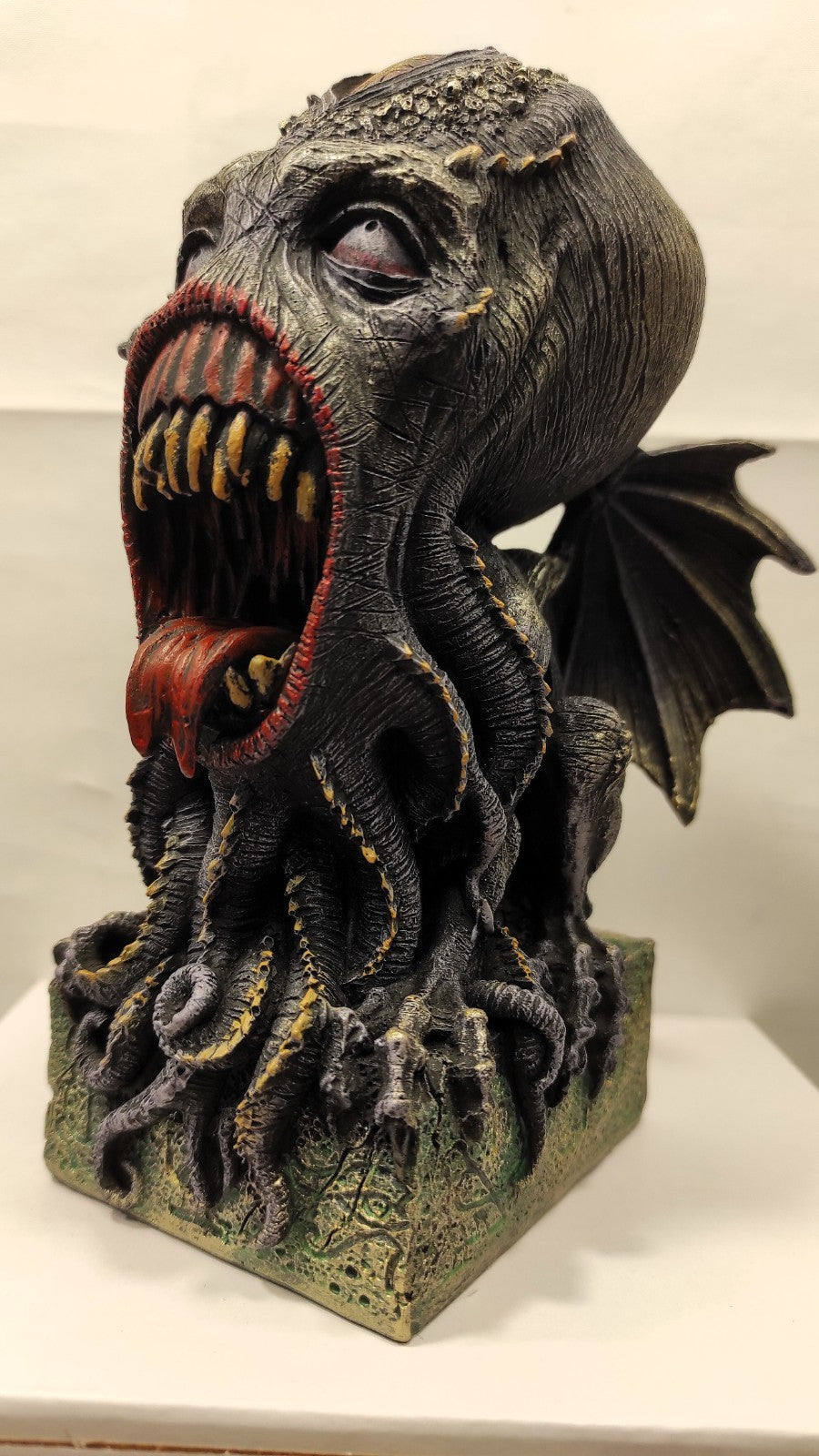 CTHULHU/L'APPEL DE CTHULHU MM/H.P. LOVECRAFT/