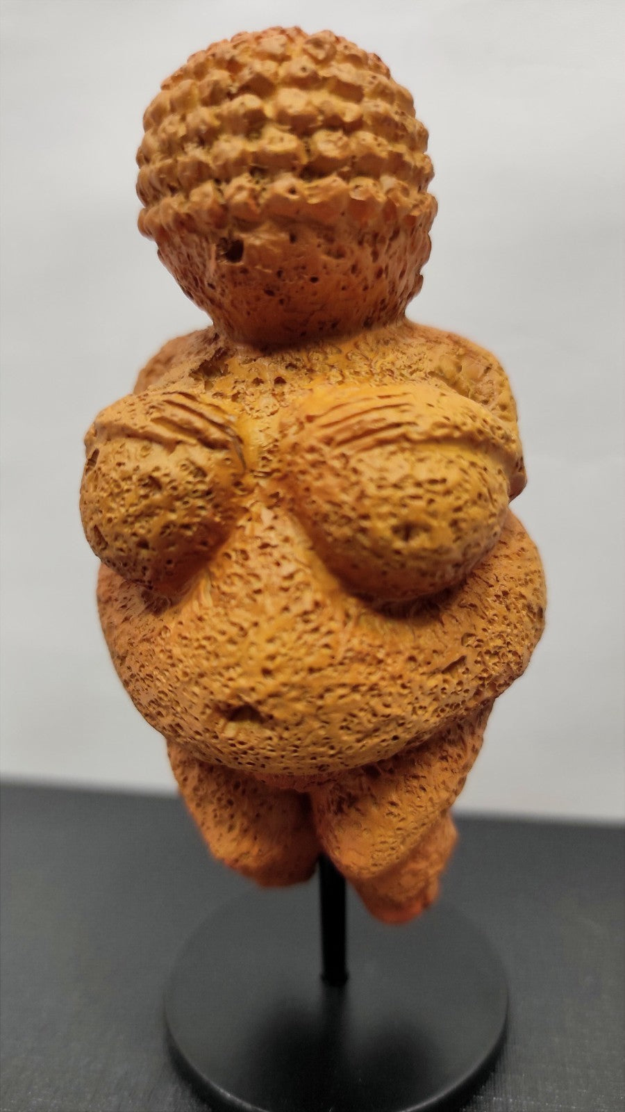 MINIATURE LA VENUS DE WILLENDORF/paléolithique supérieur