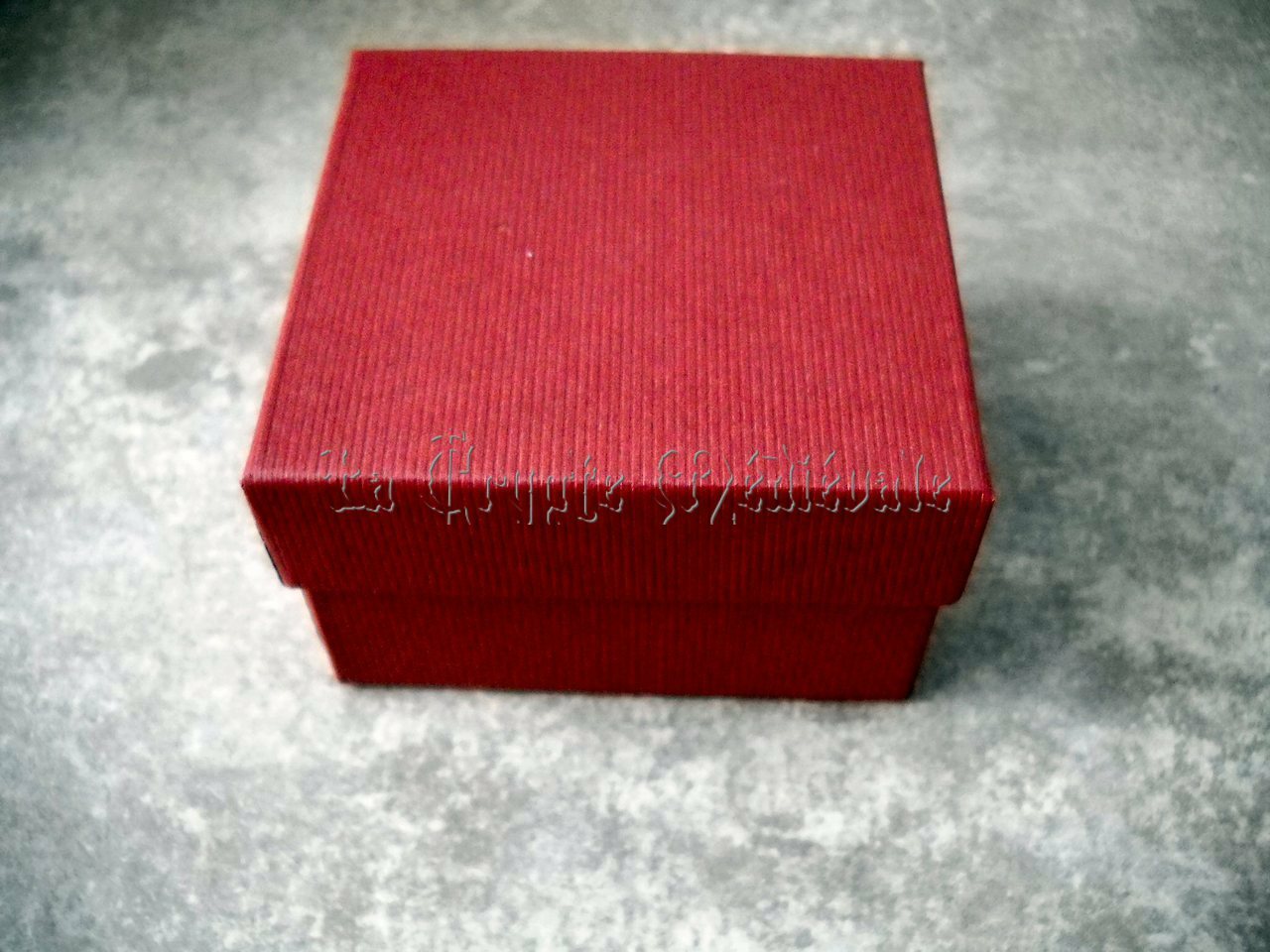 MONTRE BRACELET CREATION DU MONDE+BOITE CADEAU/