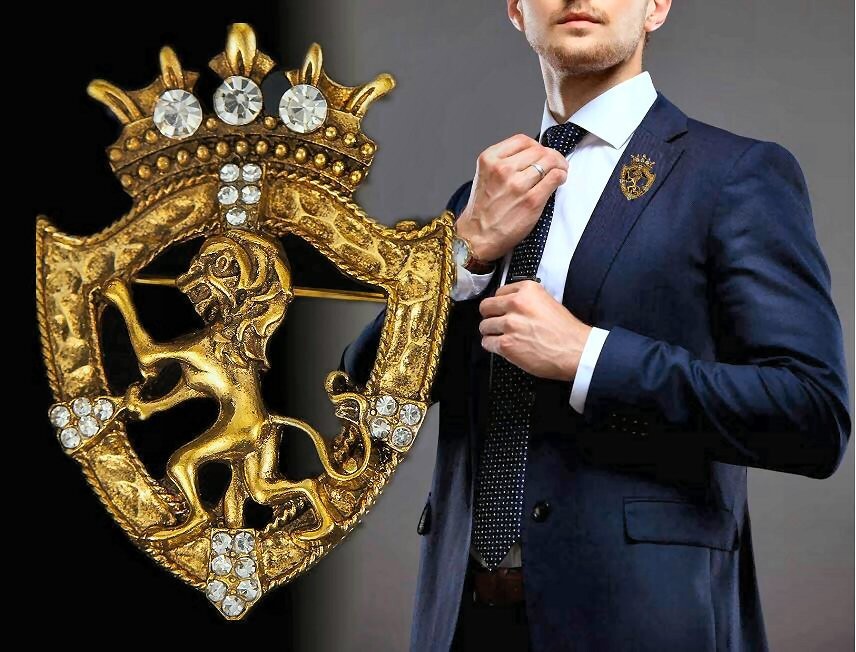 BROCHE GRAND COLLEGE COURONNE ET LION