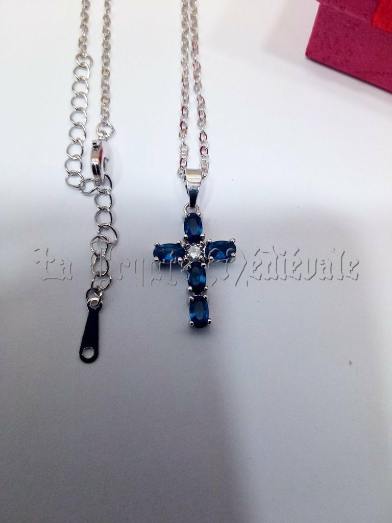 PENDENTIF CROIX CRISTAL BLEU/ZIRCONIA
