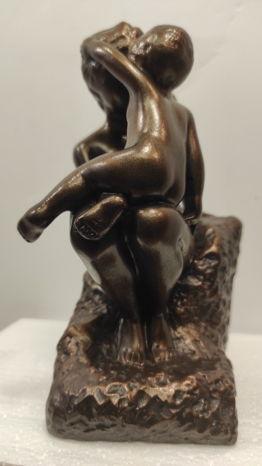 LA JEUNE MERE D'AUGUSTE RODIN