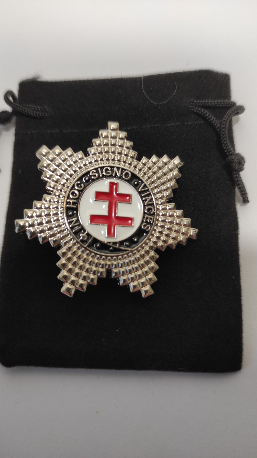 BROCHE/PIN'S TEMPLIER PRECEPTEUR DU TEMPLE