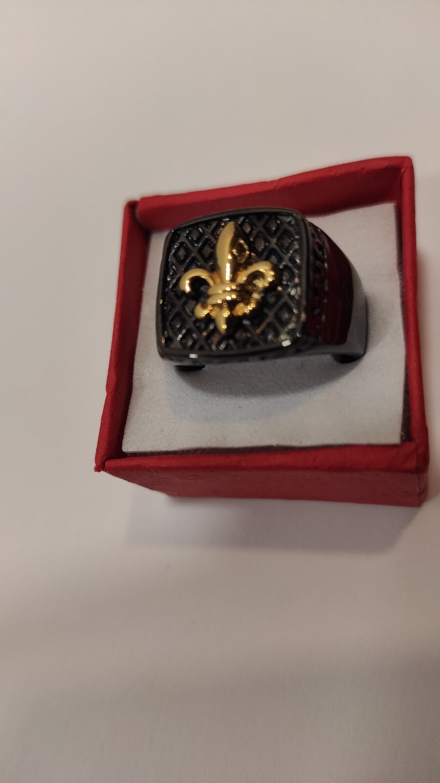 CHEVALIERE FLEUR DE LYS/FRANCE ROYALISTE 2