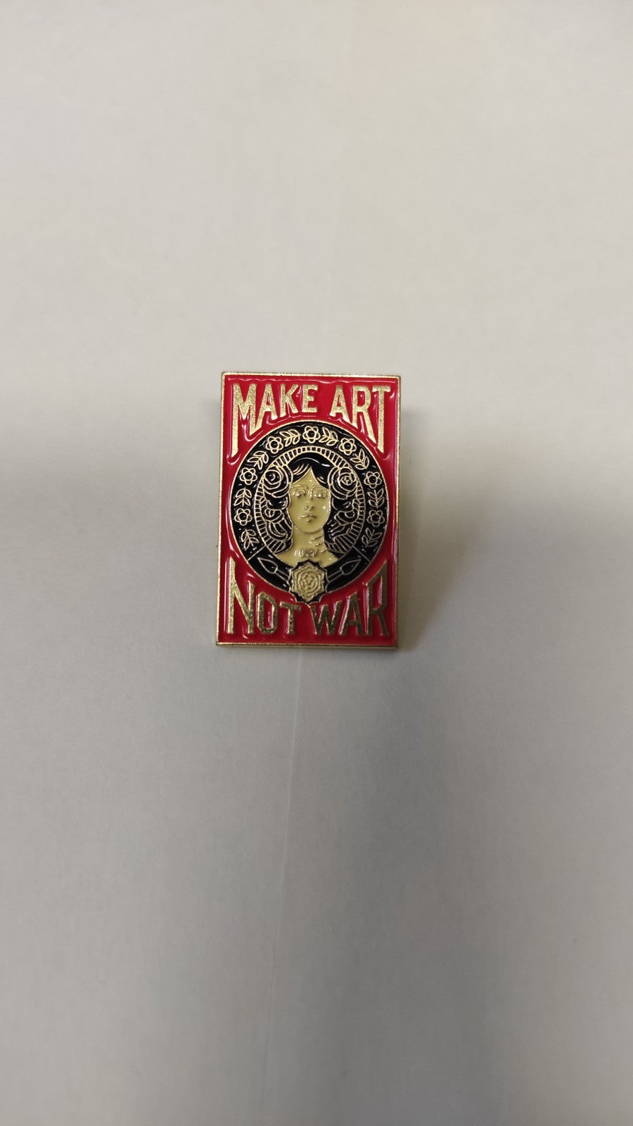 INSIGNE PACIFISTE/MAKE ART NOT WAR