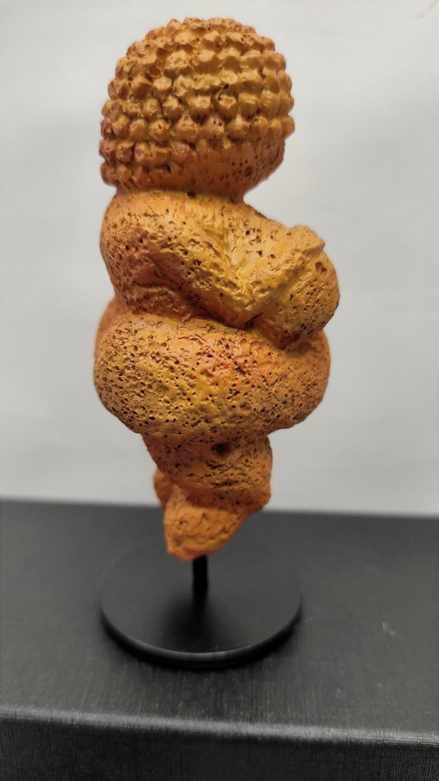 MINIATURE LA VENUS DE WILLENDORF/paléolithique supérieur